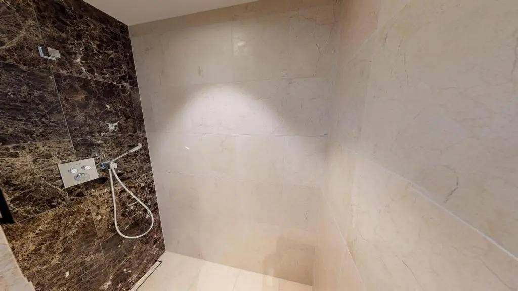 White Pearl Apartment 1.01