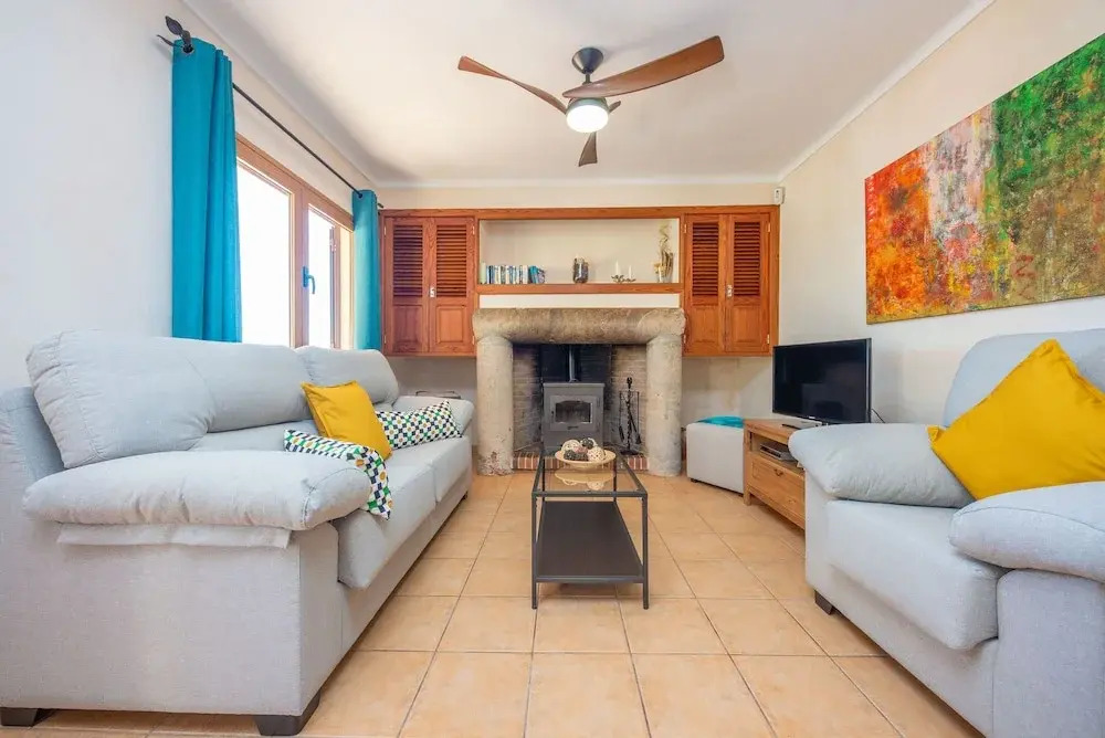 Vista Sol in Ariany With 2 Bedrooms and 1 Bathrooms