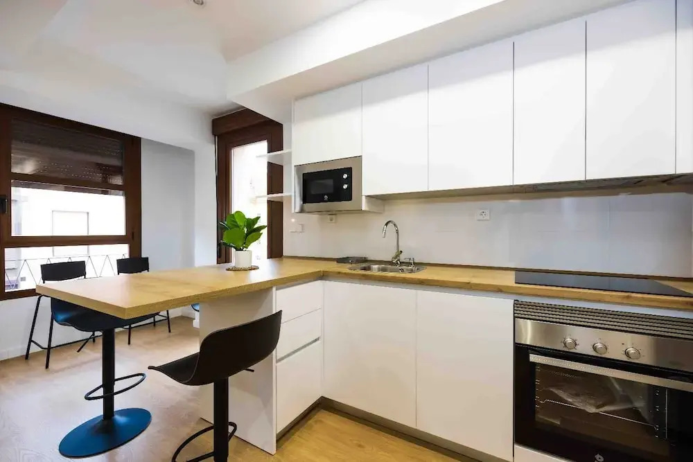 Apartamentos turísticos Plaza sevillano , by CartagenaSpain