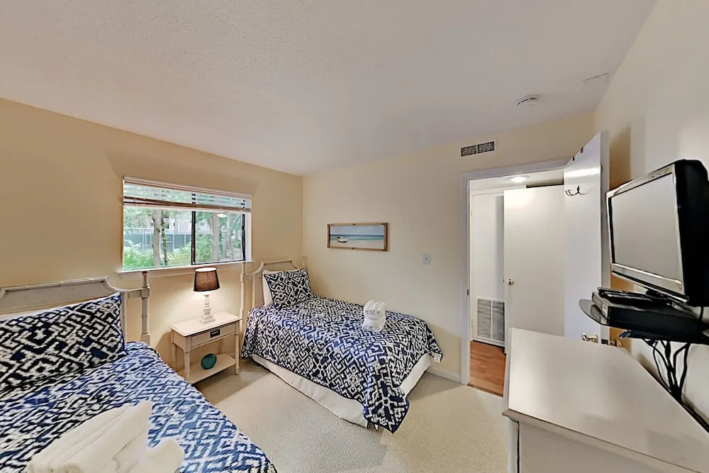 21bfiddl 2 Bedroom Condo