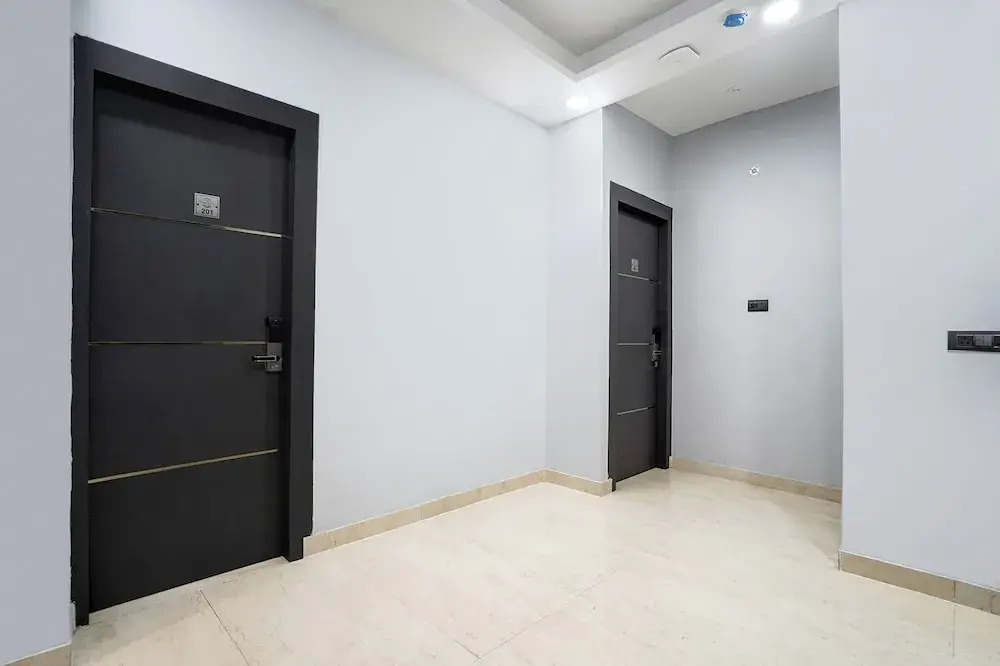 FabHotel The Royal - Nr Guru Govind Singh University
