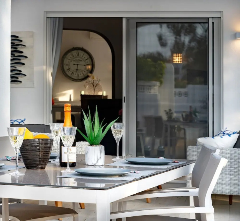 66 ADM Clara - Beautifully Renovated Villa