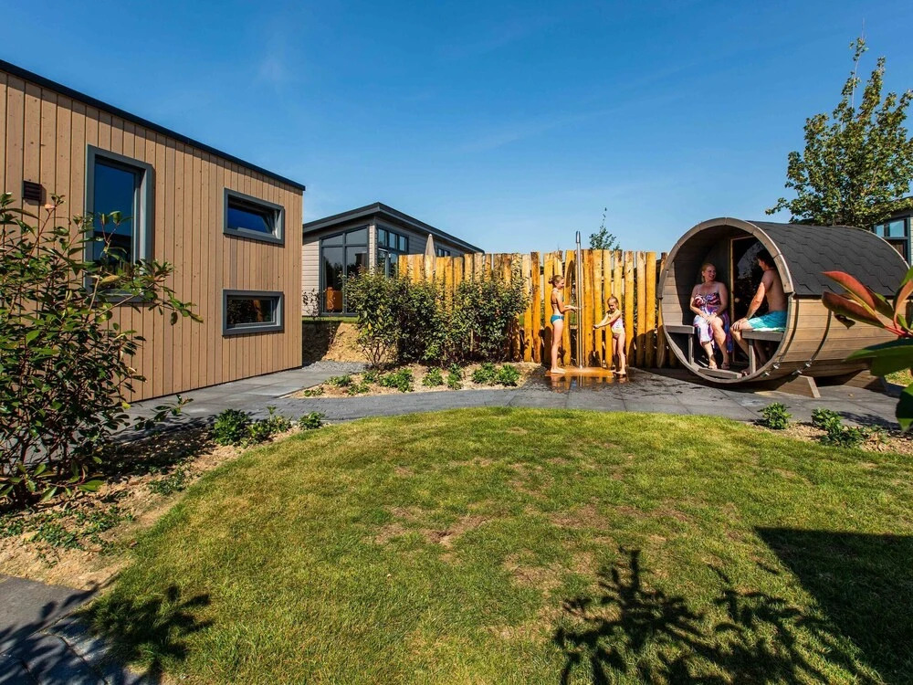 Luxurious Chalet with Outdoor Sauna, 5 Km. From Valkenburg