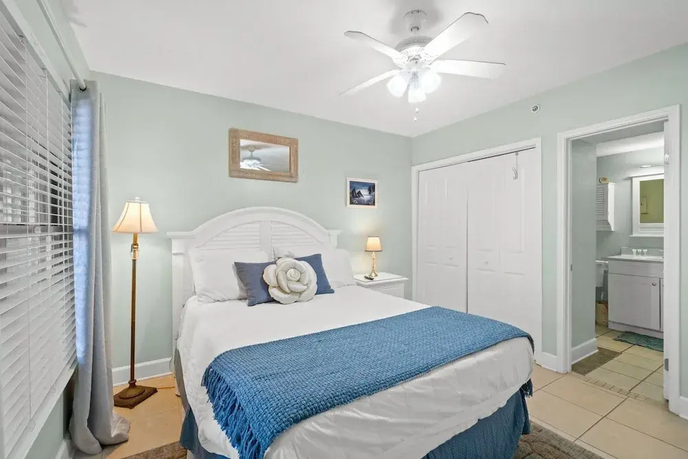 Emerald Towers West 1006 - Breezy Beachcomber