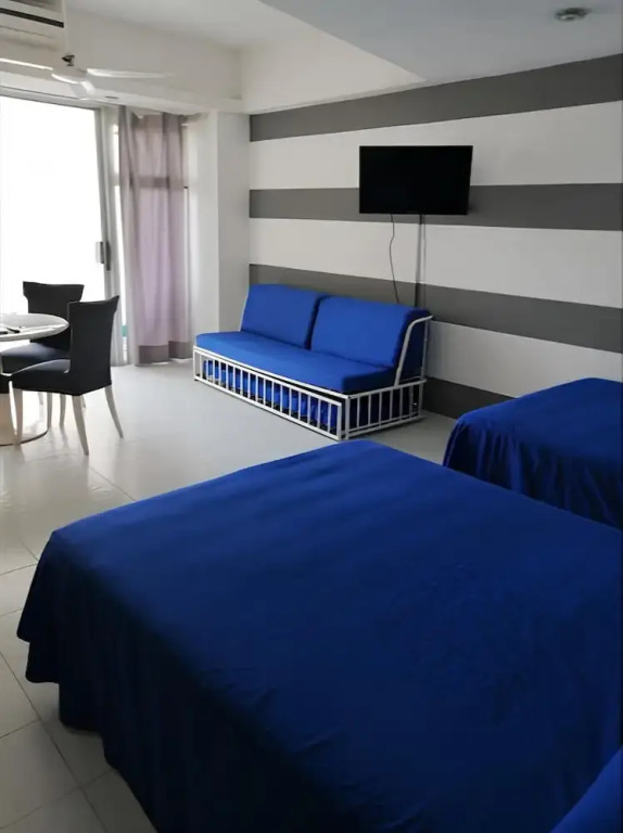 Spectacular Twin Towers Suite