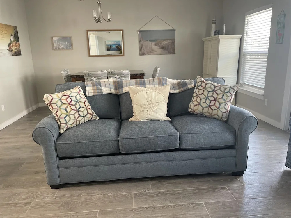 Dillon Bay- 15118