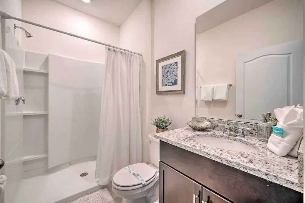 Private Pool & Resort Perks: Home in Davenport