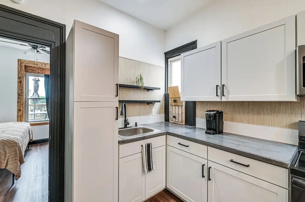 Apartment w/ Deck in Albany, Walk to Downtown!