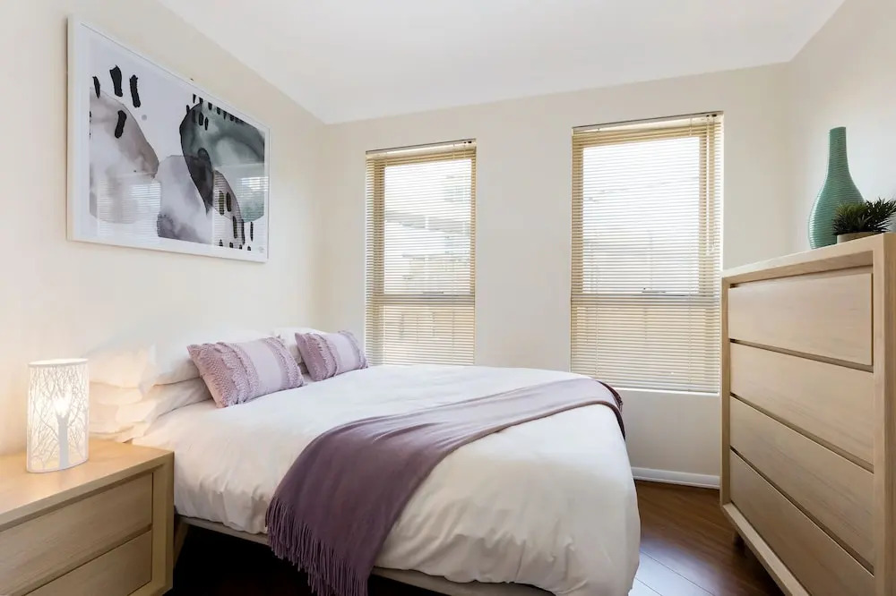 Woolloomooloo Modern Apartment 12 BRK