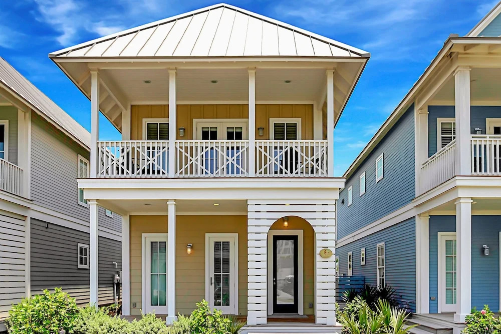 148 Sea Rocket Lane House by RedAwning