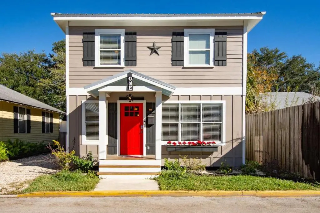 1 Fletcher Ln