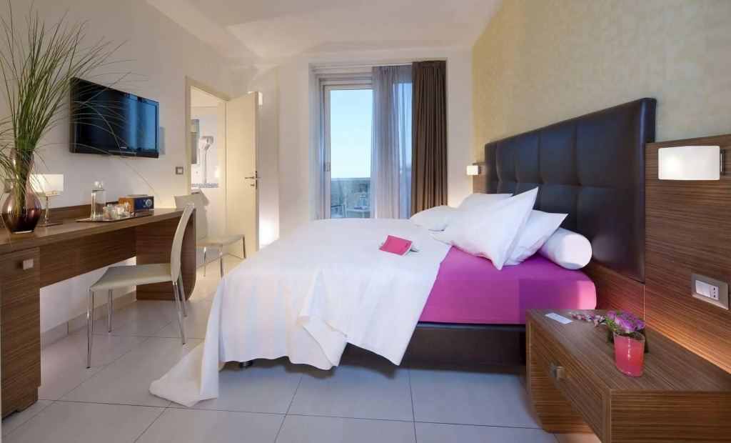 Aqua Hotel