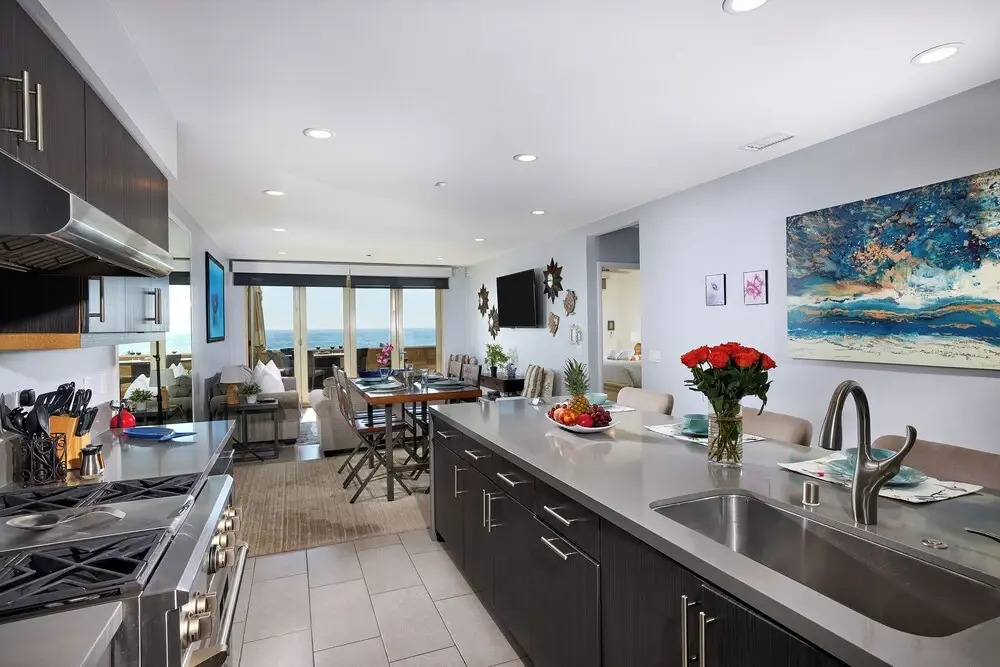 700-104 Water Front Condo w AC!