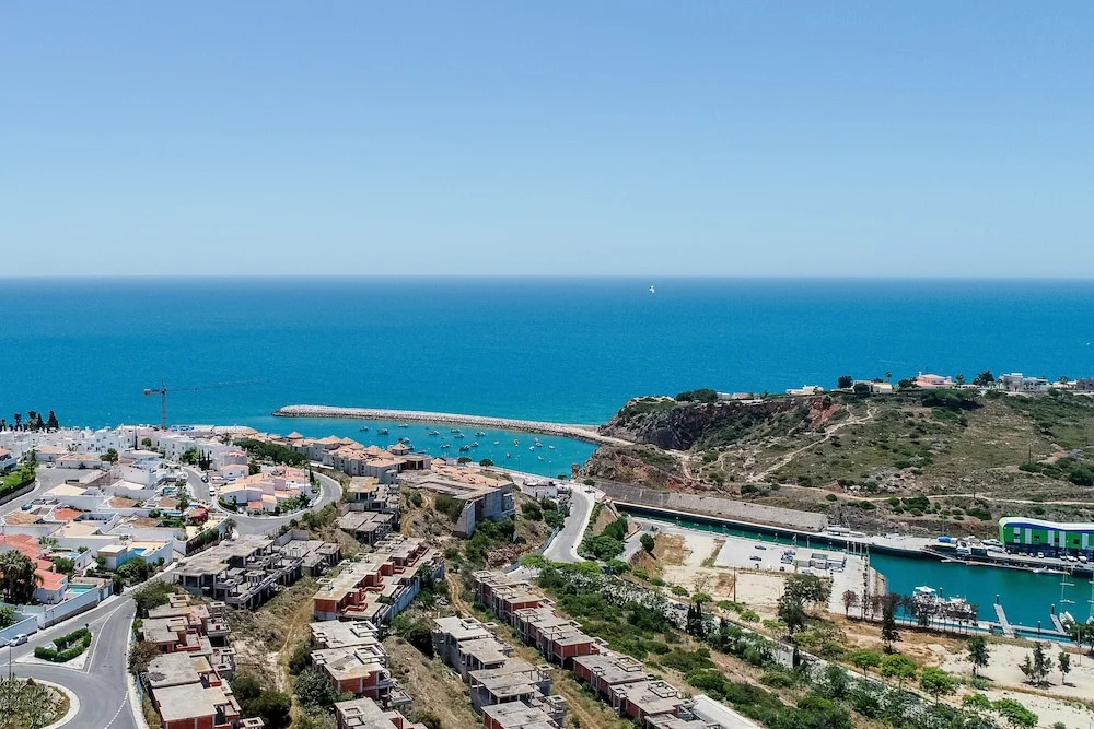 Apartment By the sea