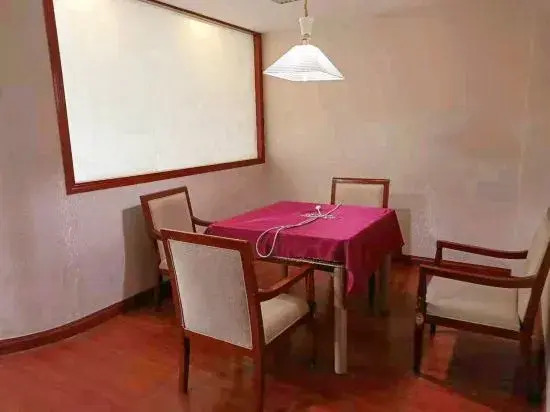 Huayue Hotel