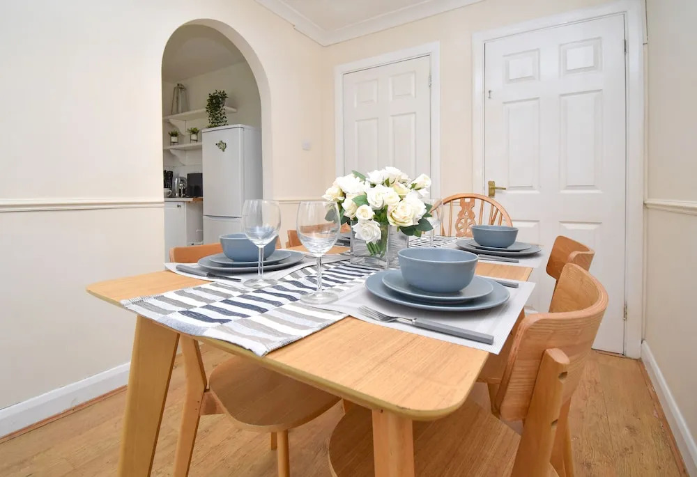 Chique Properties - Forrabury House