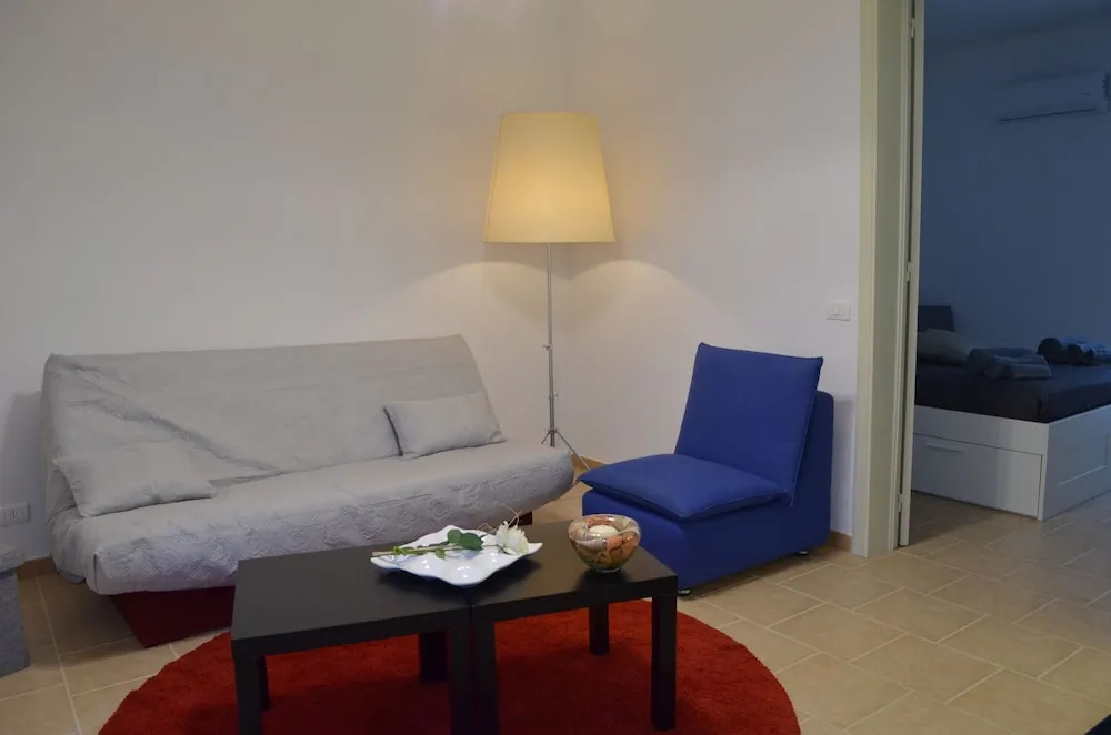 IzzHome Blue