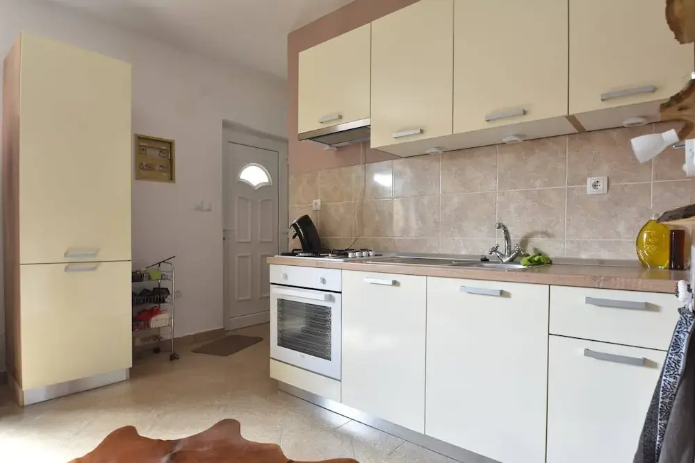 This Pleasant Holiday Home is an Ideal Starting Point to Explore Dalmatia