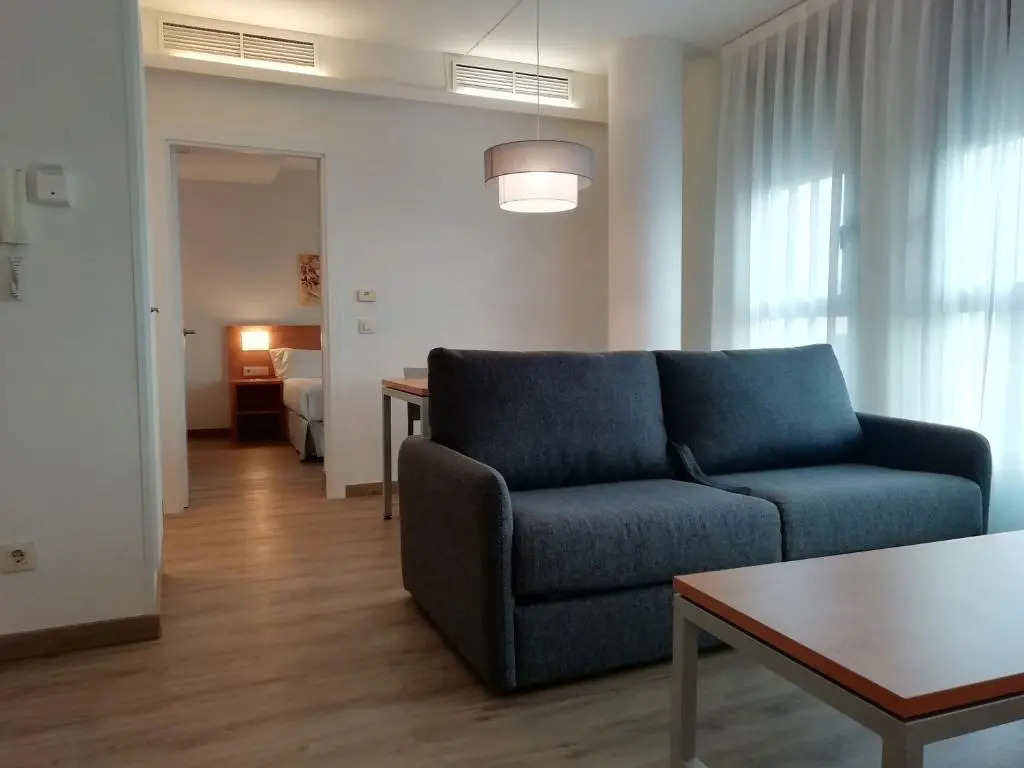 Aura Park Aparthotel Fira Barcelona