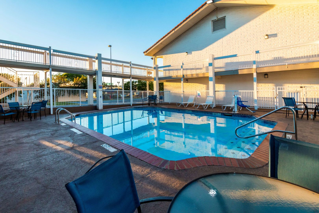 Motel 6-Euless, TX - DFW West