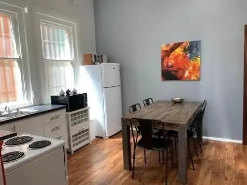 Five Ways CBD Apartment - Spacious, Wifi, Free Parking