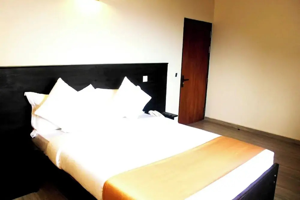 Hotel Sky Gate kandy