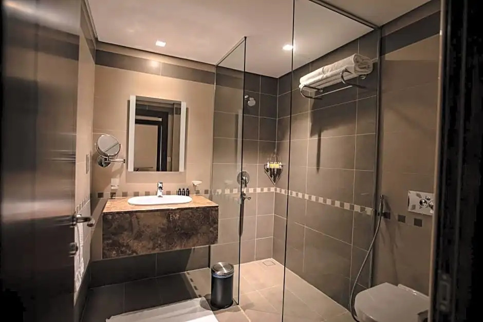 Dar Zan Suites