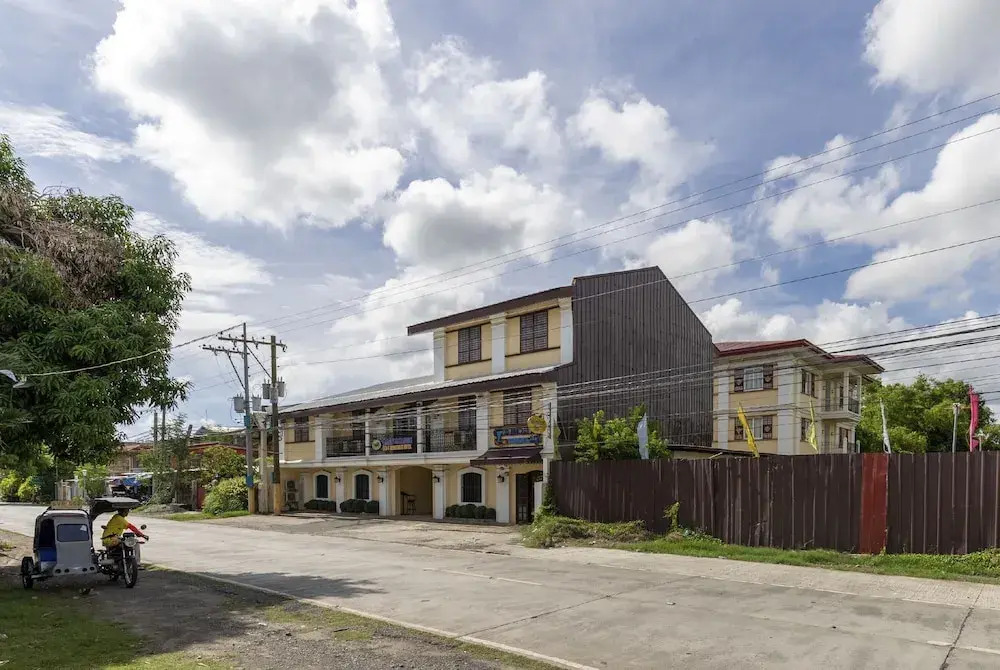 Metro Vigan Inn