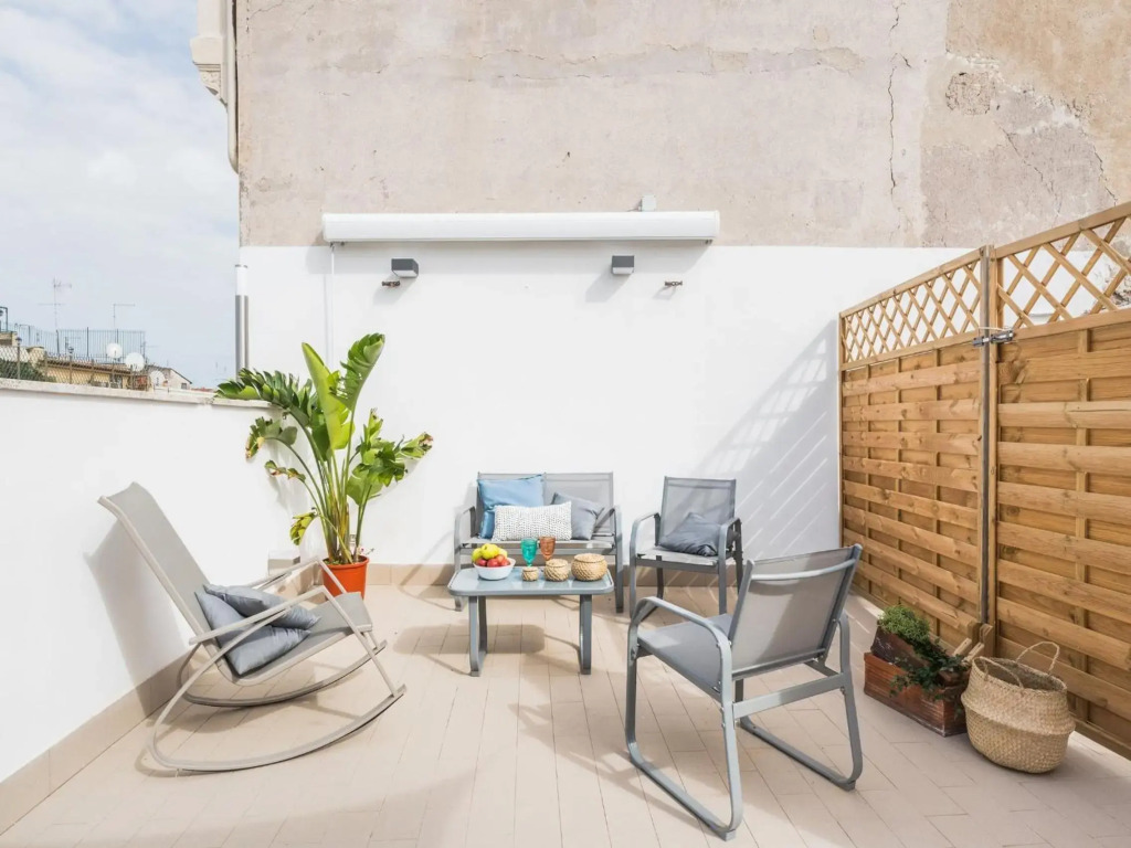 The Best Rent - Beautiful two-bedroom apartment near Colosseo