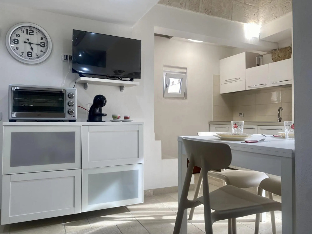 3 people, 1 bathroom, suitable for couples, central location, private terrace-Terrazza Cavour