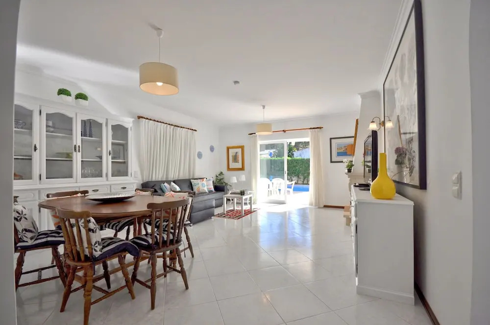 Charming Villa, Private Pool, Walking Distance to Centre, Free AC Wifi