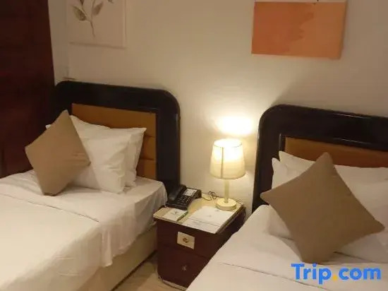 Transit64 Hotel