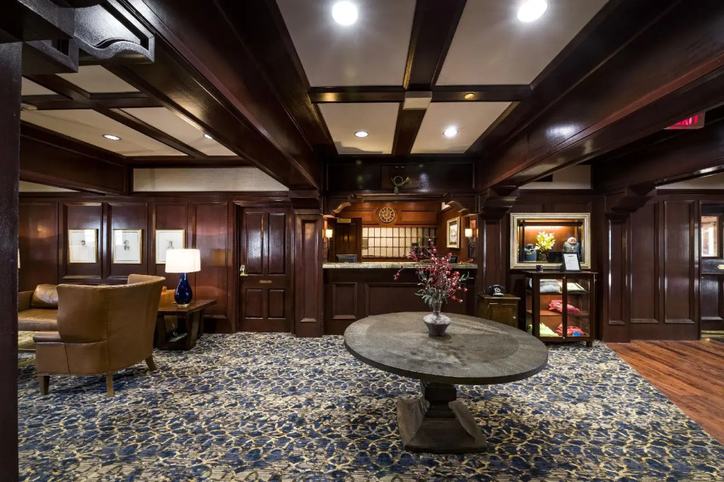 Poste Montane Lodge by East West