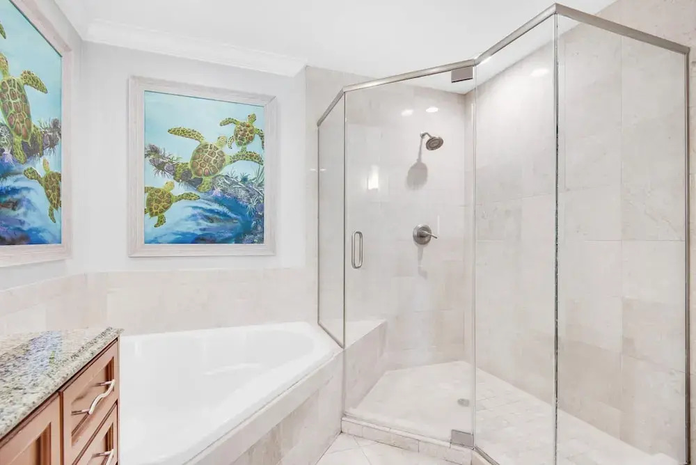 Emerald Grande W222- Rexford's Beach Retreat