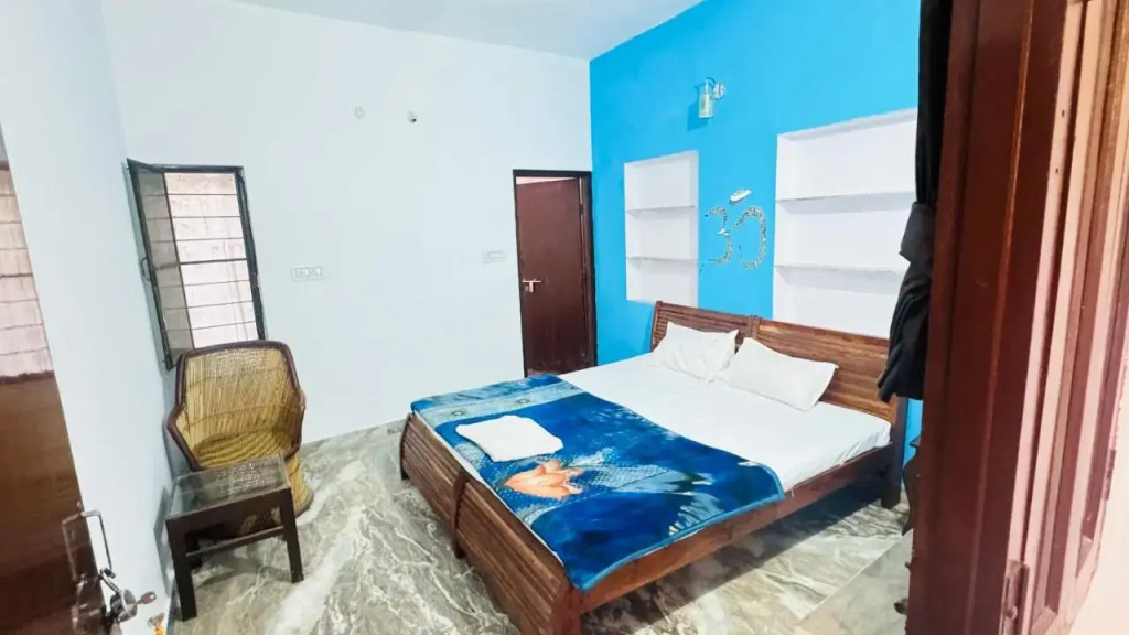 Suri Guest House