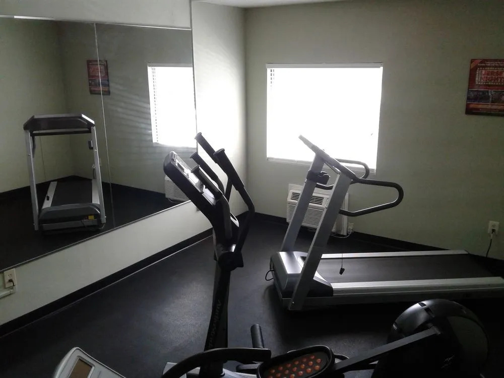 Rodeway Inn & Suites