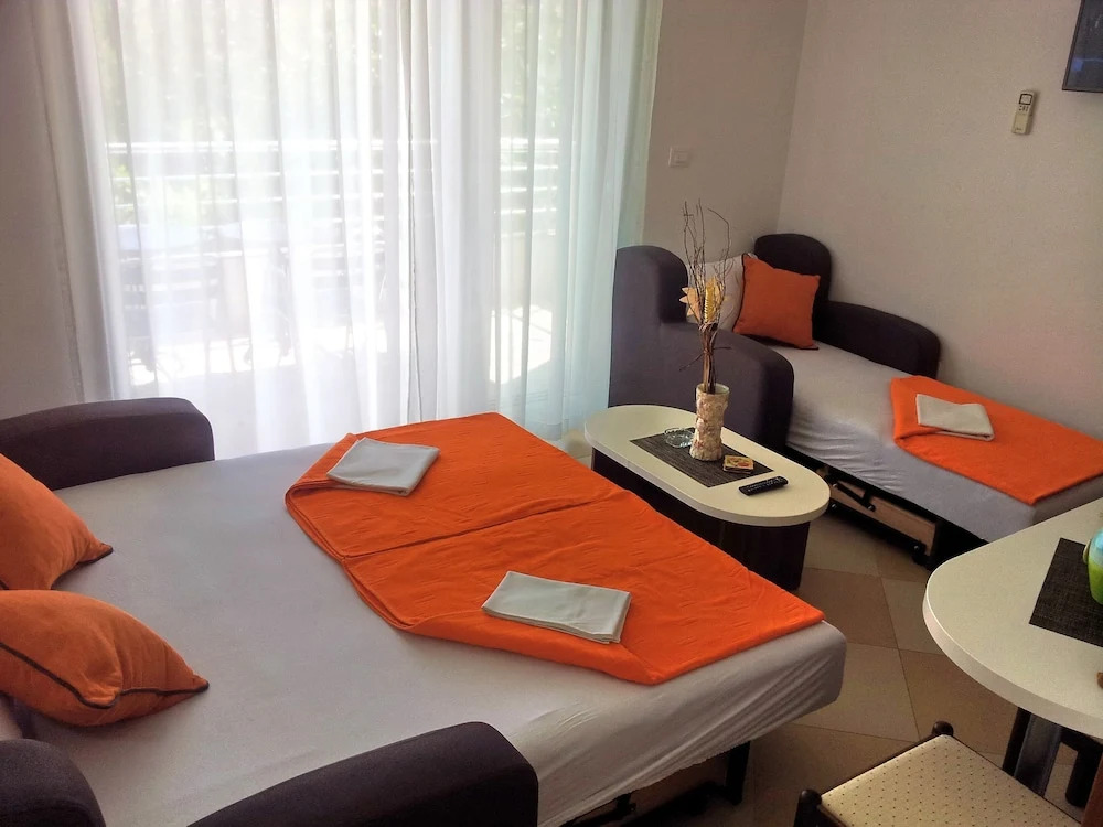 Apartments Ivanovic - One-bedroom Wiht Balcony