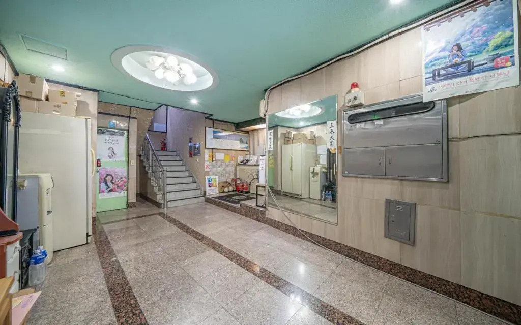Dongrae Oncheon Hotel
