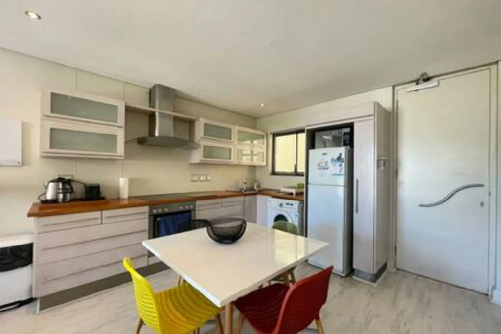 Piazza On Church 1004 by CTHA, Cape Town