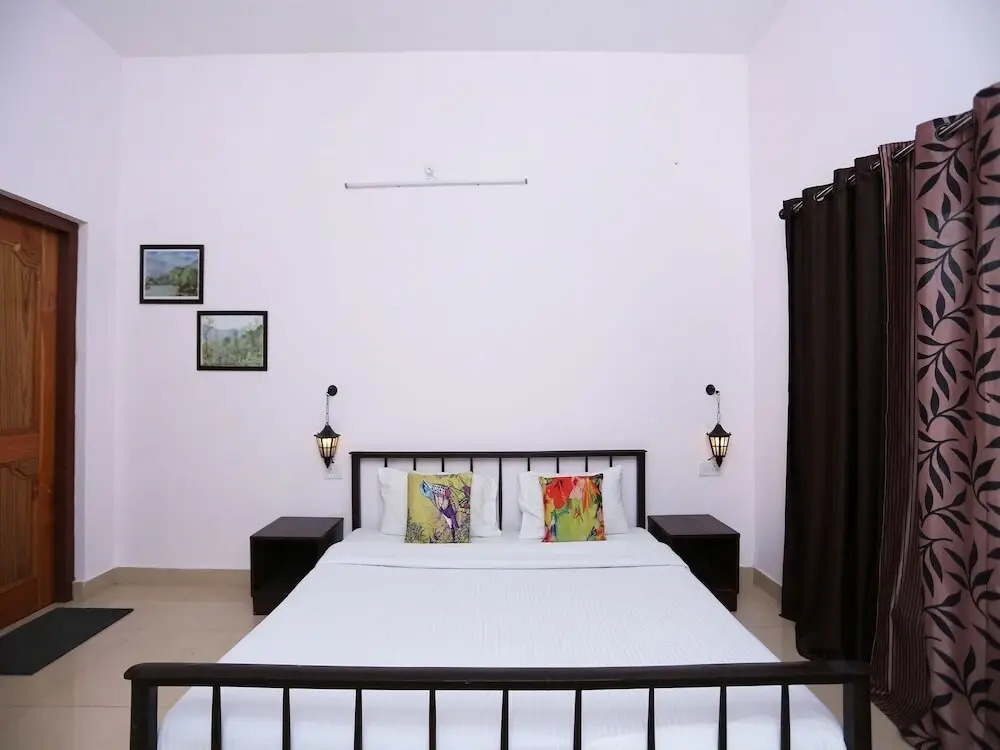 Throwback Villa by OYO Rooms
