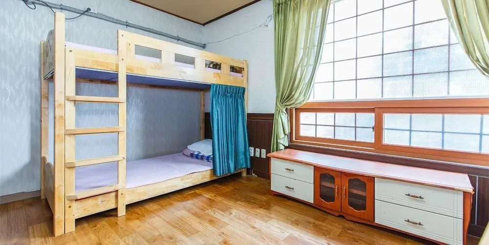 Padam Padam Guesthouse - Hostel