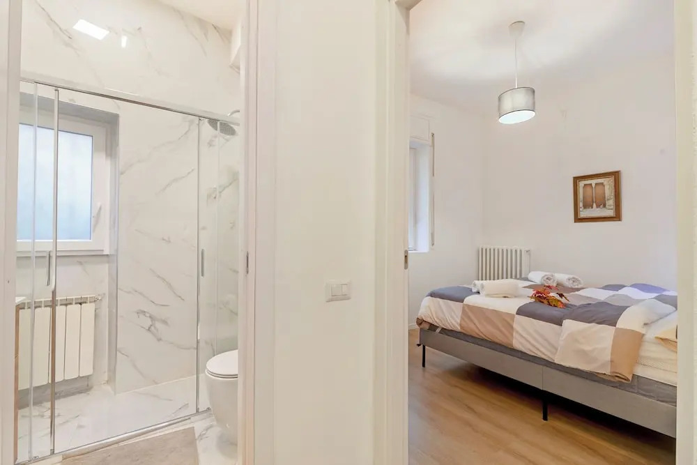 Gaia on Stresa Hill: 2BR with AC and Outdoor Space - Happy Rentals