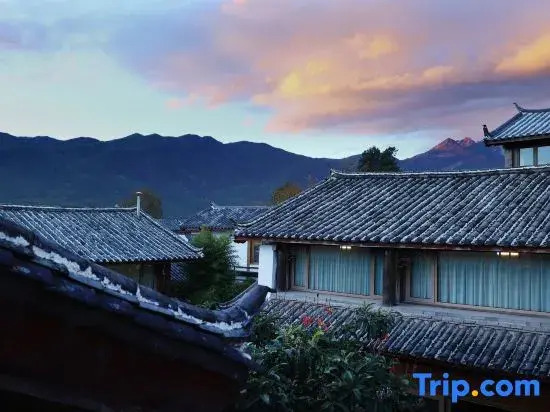 Lijiang Sadhu Inn