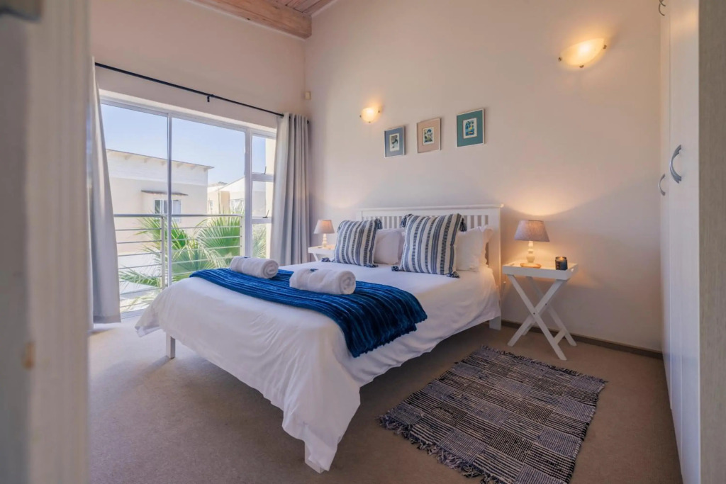 Waterfront Cottage B3