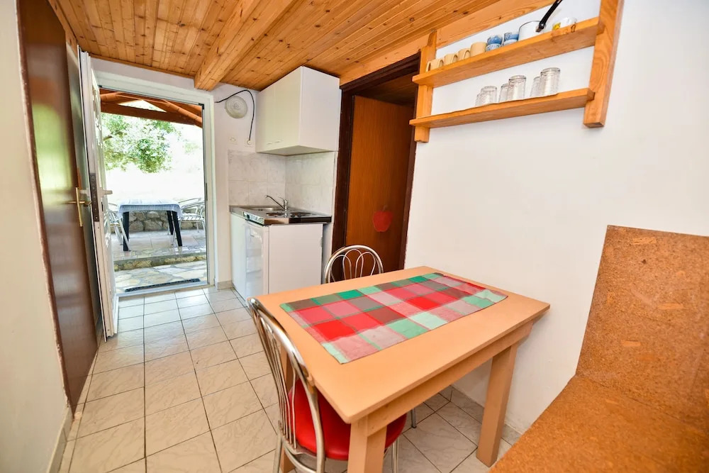 Apartments Caska VI