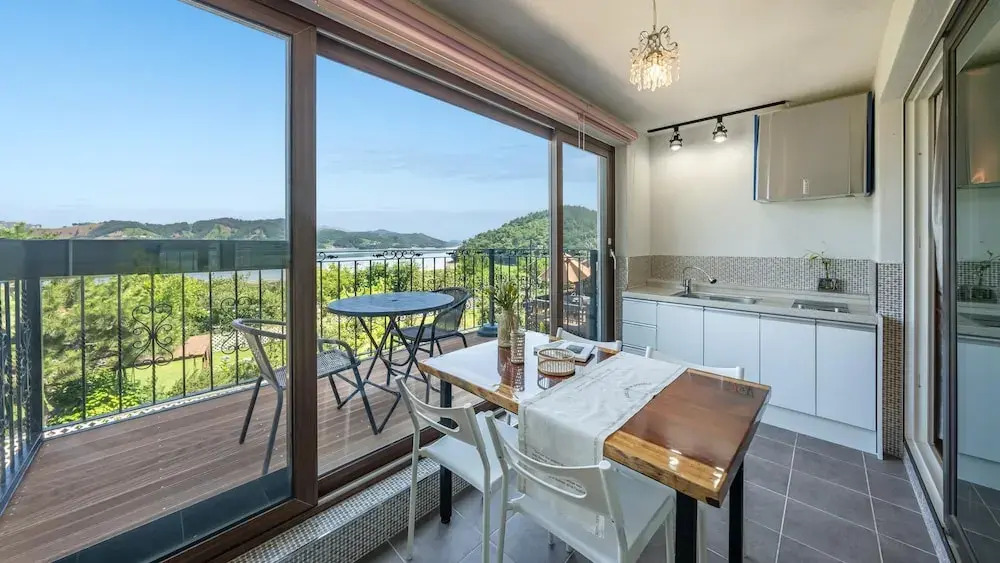 Namhae Ryu&Lee Pet Pension