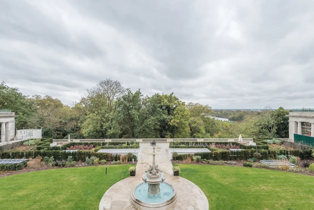 Luxurious Apartment by Richmond Park