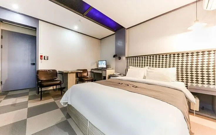 Daejeon Yongmun Back Hotel