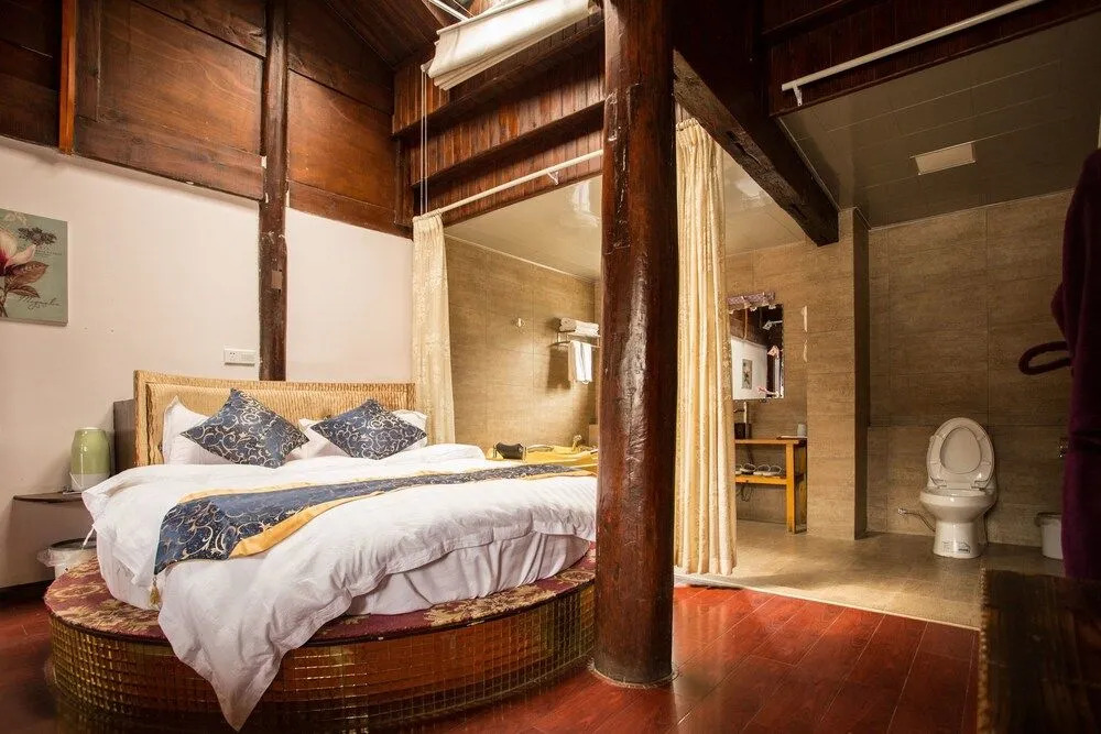 Travel Around the World Inn