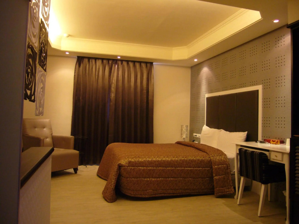 Windmill Fashion Hotel